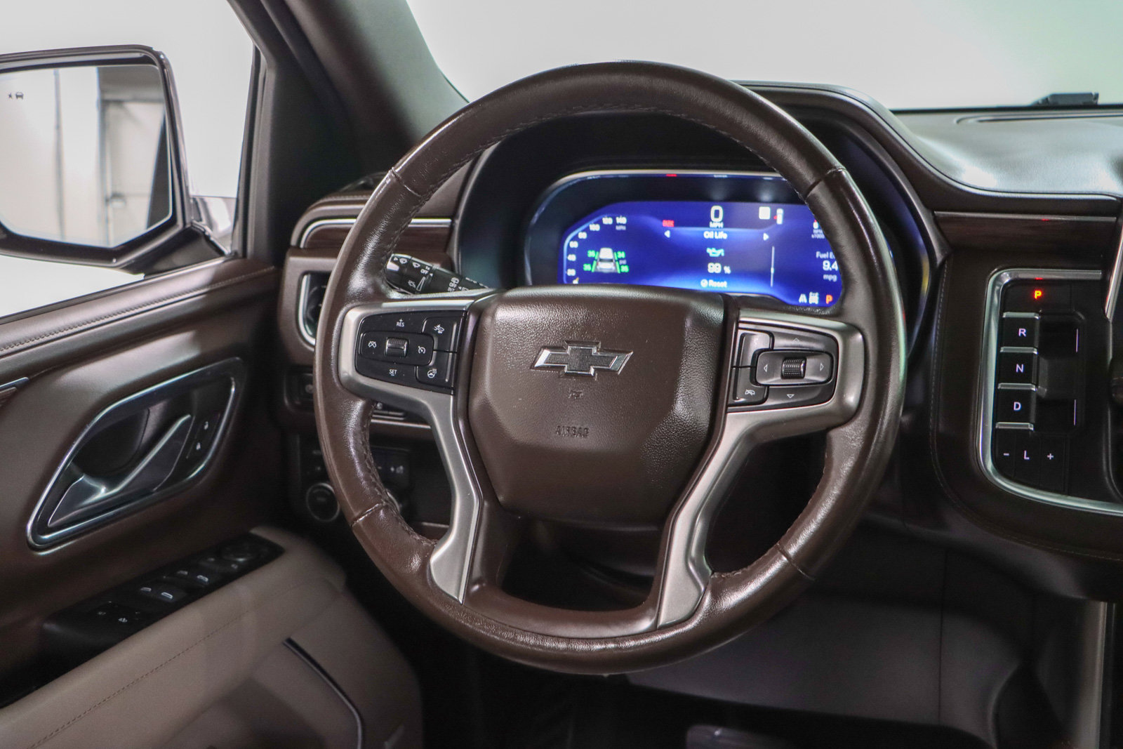 Used 2023 Chevrolet Tahoe Z71 w/ Luxury Package image 13