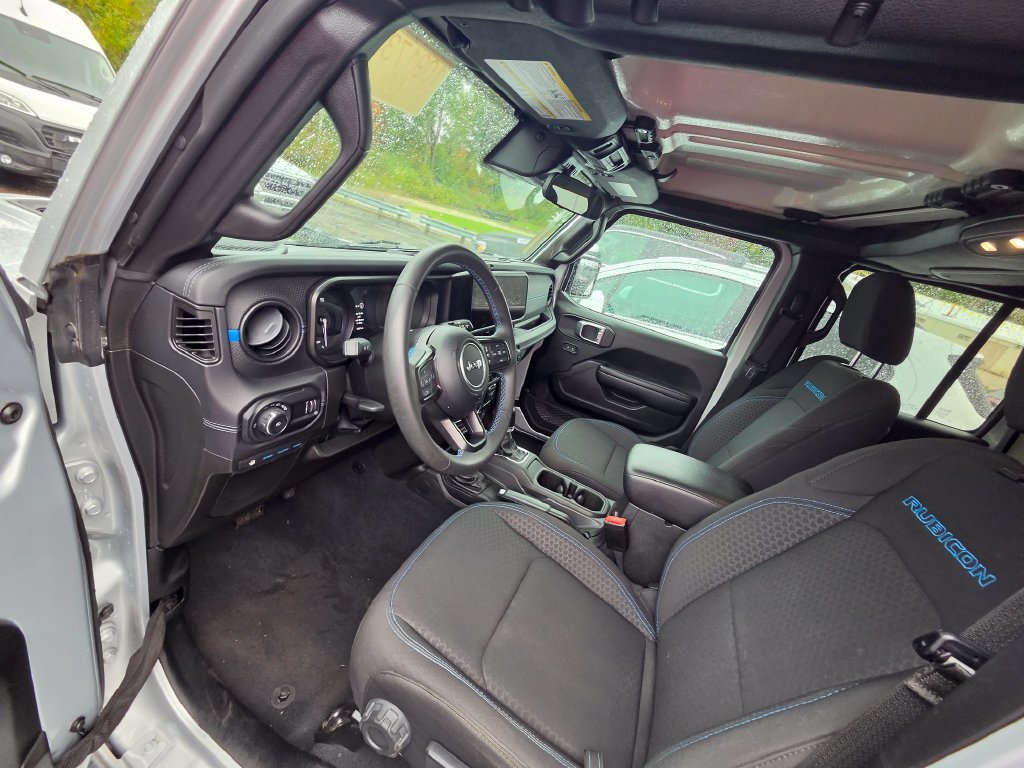 Used 2024 Jeep Wrangler Unlimited Rubicon 4xe AWD/4WD image 24