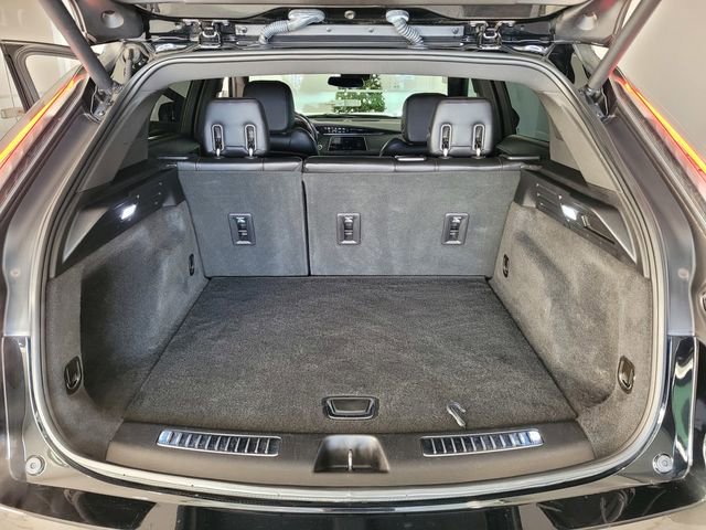 Used 2019 Cadillac XT4 Sport w/ Driver Awareness Package image 26