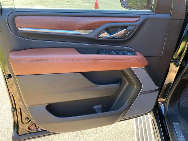 Used 2023 GMC Yukon Denali Ultimate image 14