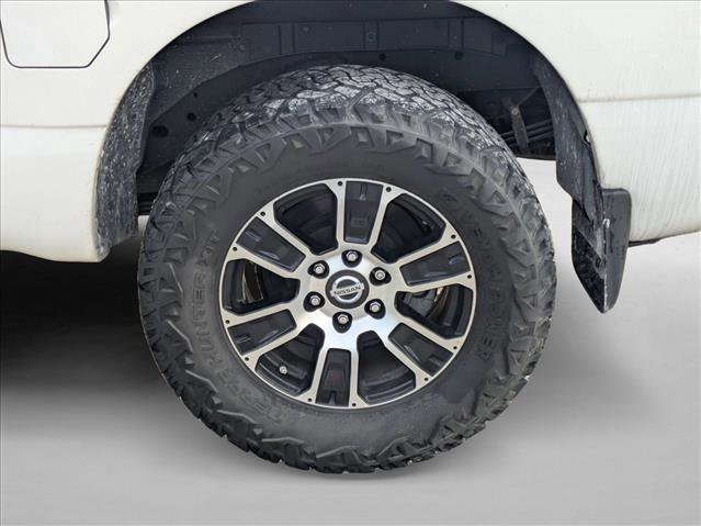 Used 2021 Nissan Titan SV w/ Accessory Utility Package image 10
