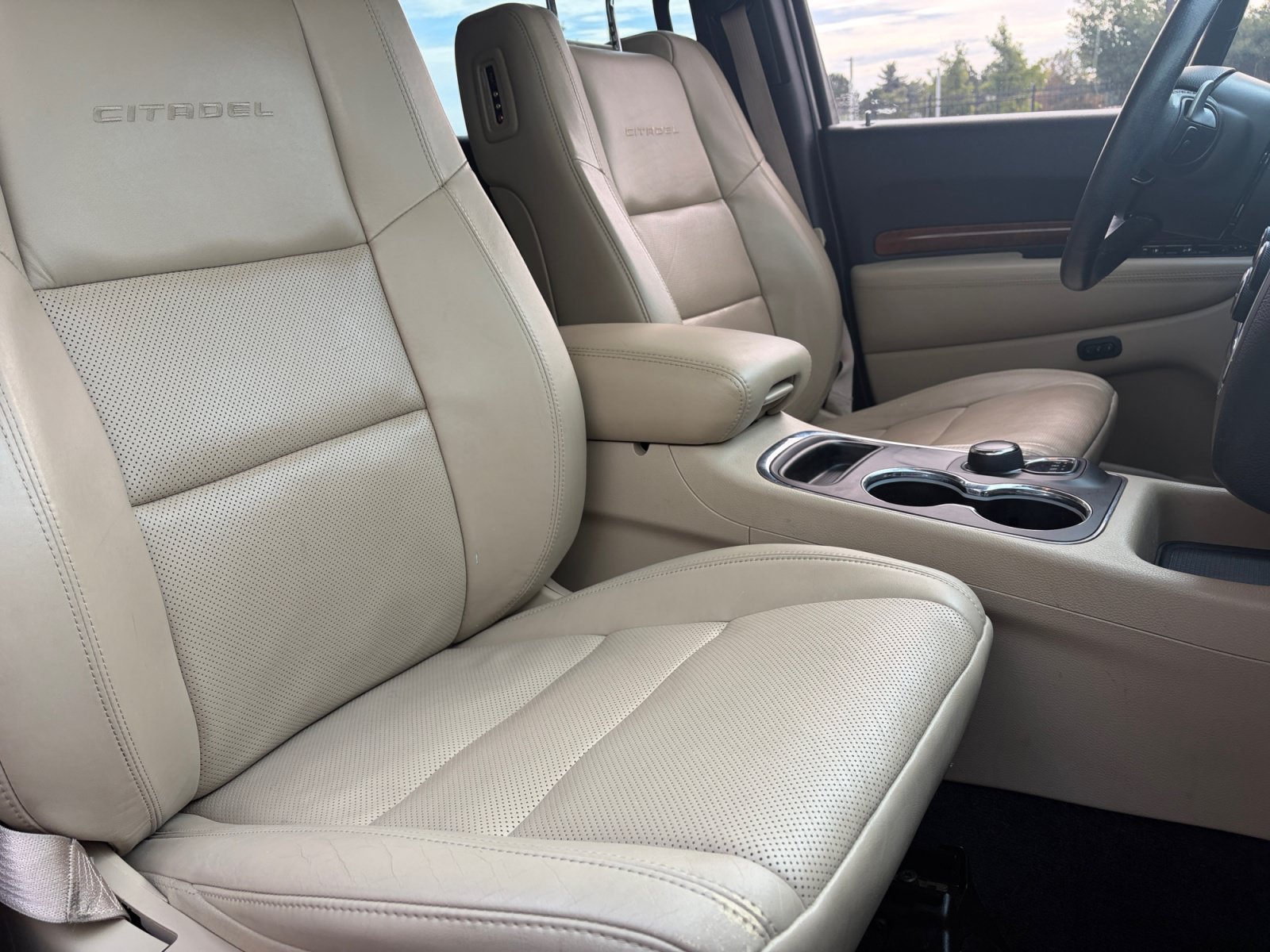 Used 2014 Dodge Durango Citadel w/ Technology Group RWD image 28