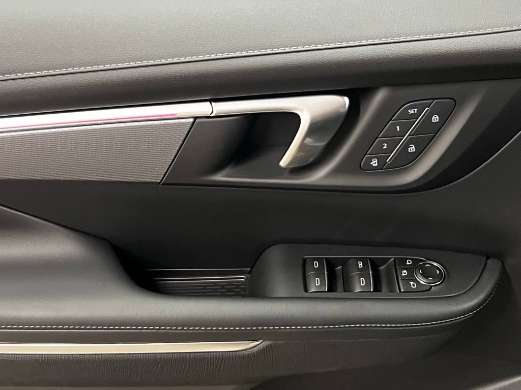 New 2026 Buick Enclave Sport Touring w/ Power Package AWD/4WD image 11