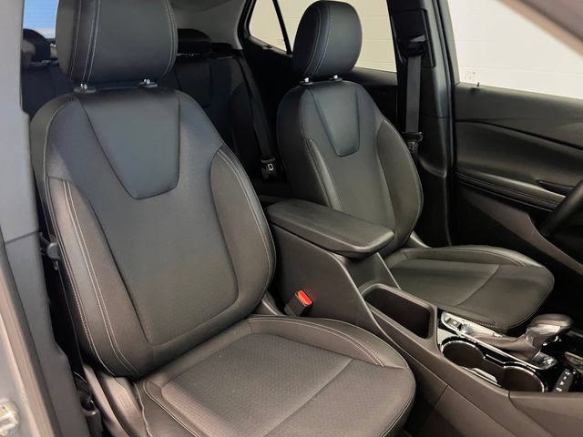 Used 2025 Buick Encore GX Preferred AWD/4WD image 12