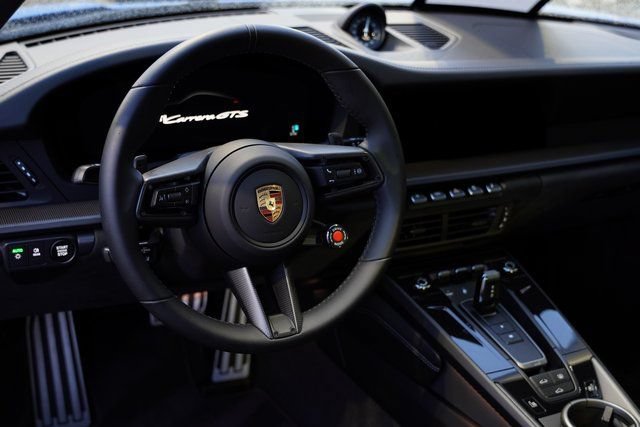 Used 2025 Porsche 911 Carrera GTS RWD image 4