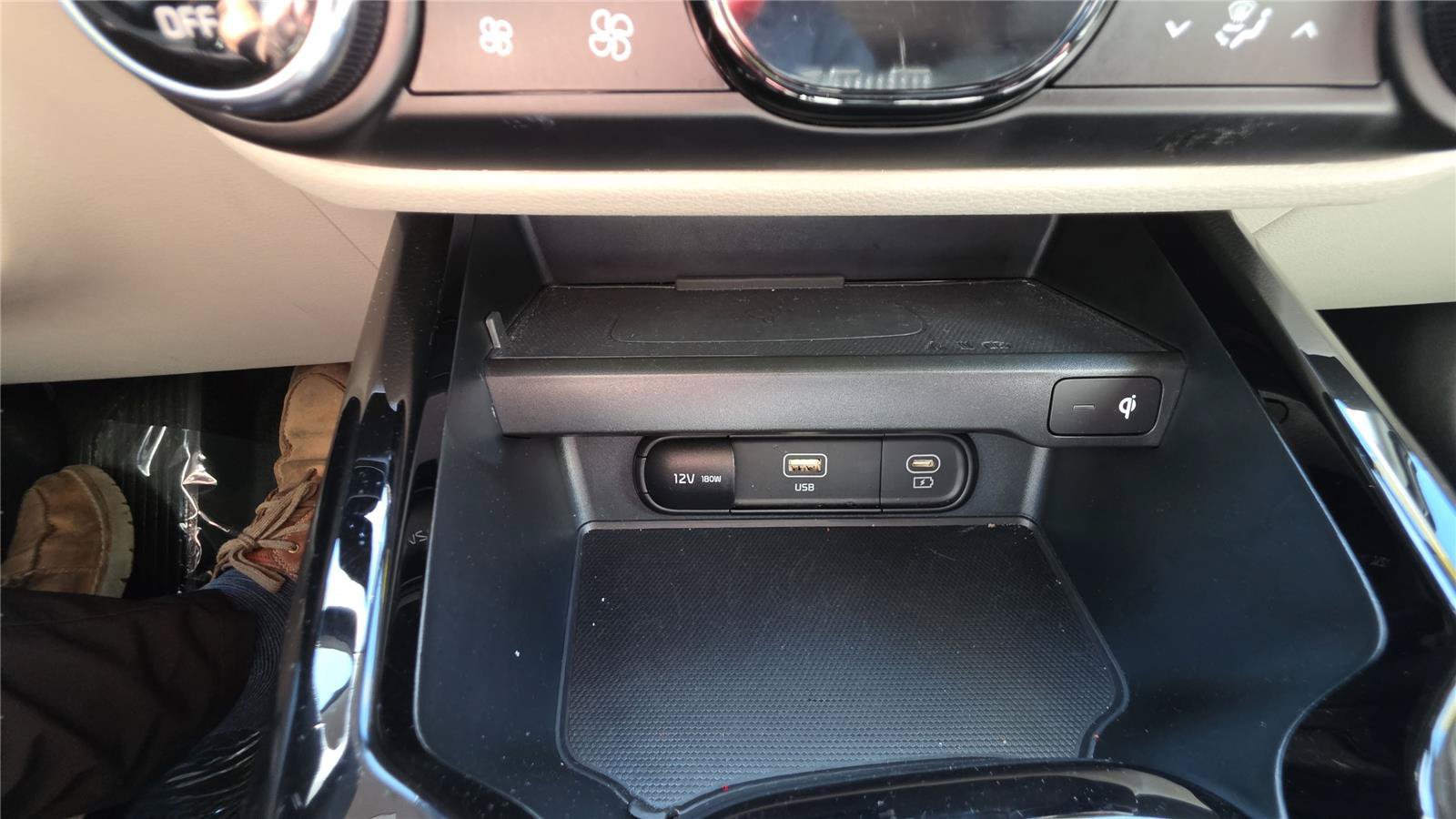 Used 2024 Kia Soul EX FWD image 19