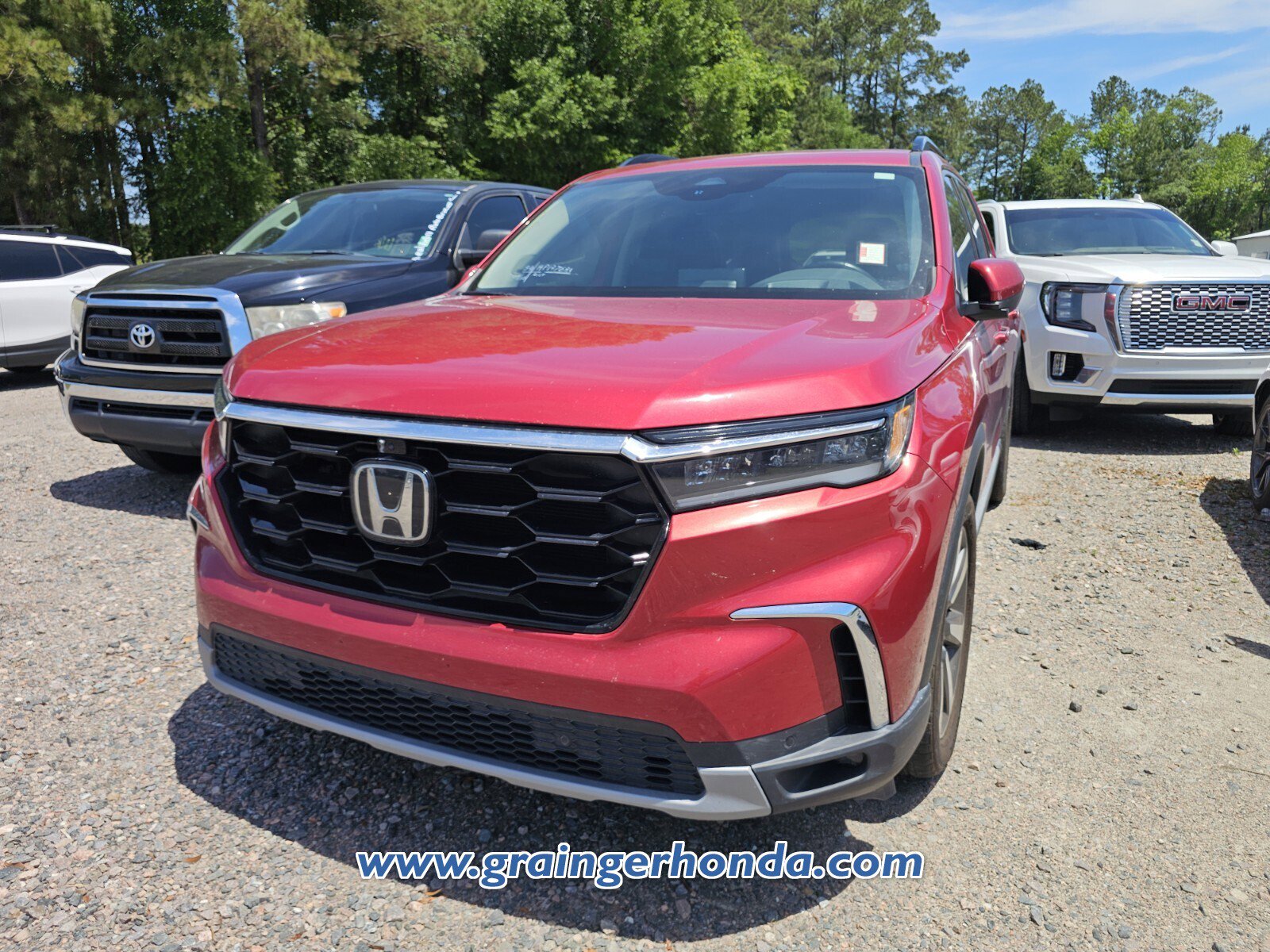Used 2023 Honda Pilot Elite image 2