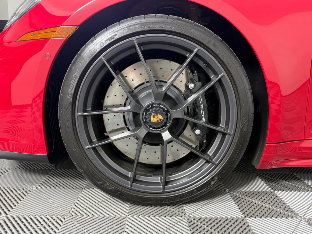 Certified 2026 Porsche 911 Targa 4 GTS AWD/4WD image 13