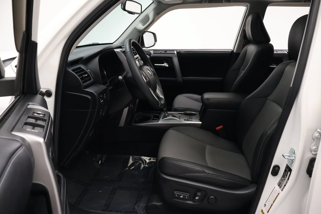 Used 2019 Toyota 4Runner SR5 Premium RWD image 14