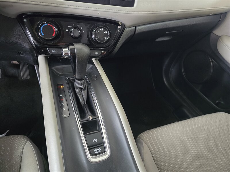 Used 2016 Honda HR-V LX image 14