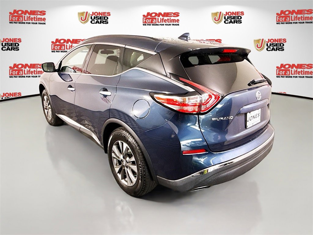 Used 2017 Nissan Murano SV image 2
