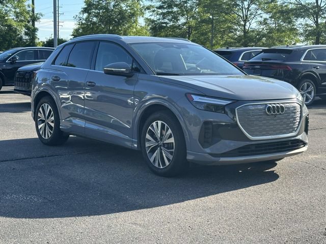 Used 2024 Audi Q4 e-tron Premium Plus w/ Premium Plus RWD image 7