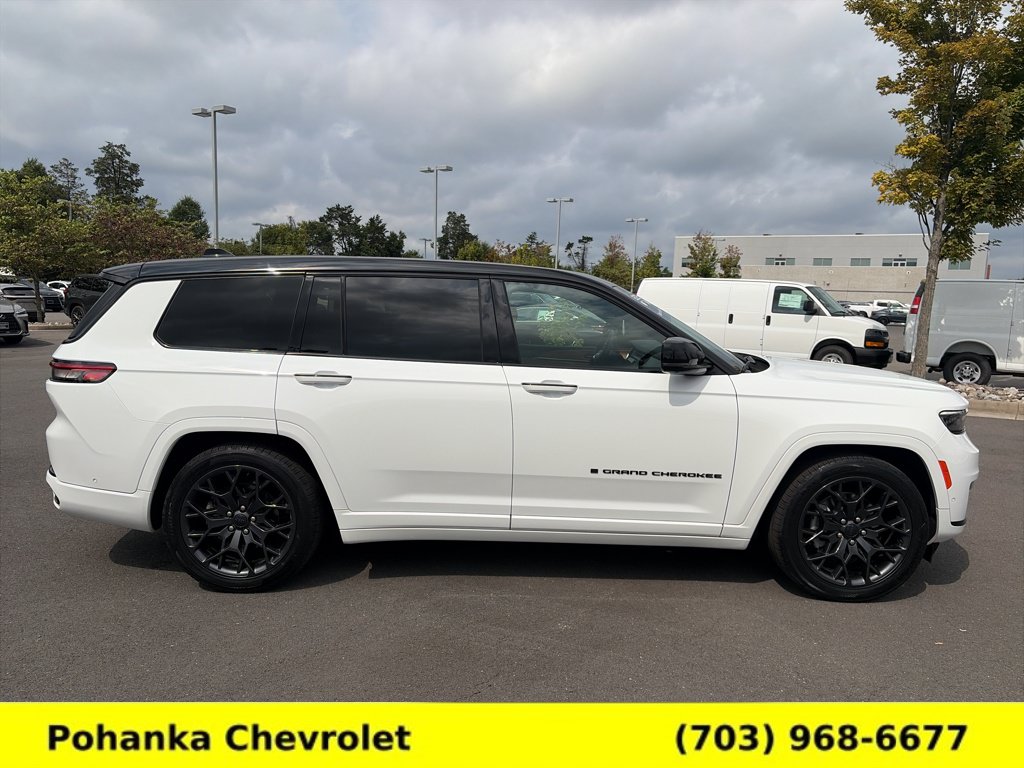 Used 2025 Jeep Grand Cherokee L Summit AWD/4WD image 8