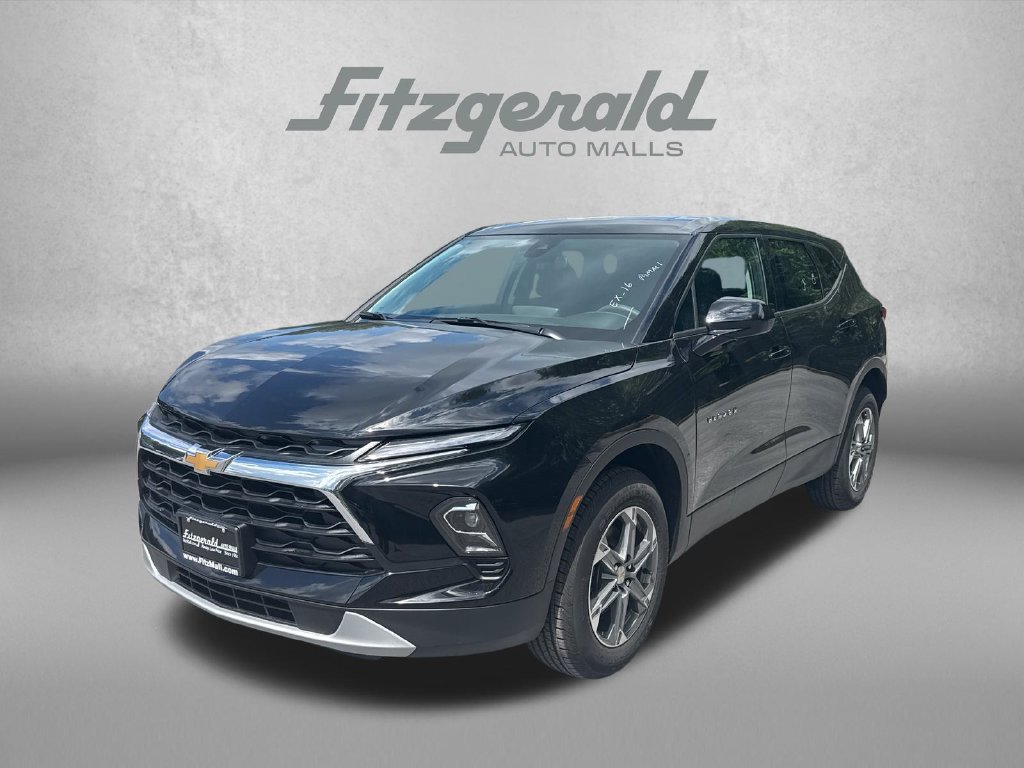 New 2026 Chevrolet Blazer LT AWD/4WD image 2
