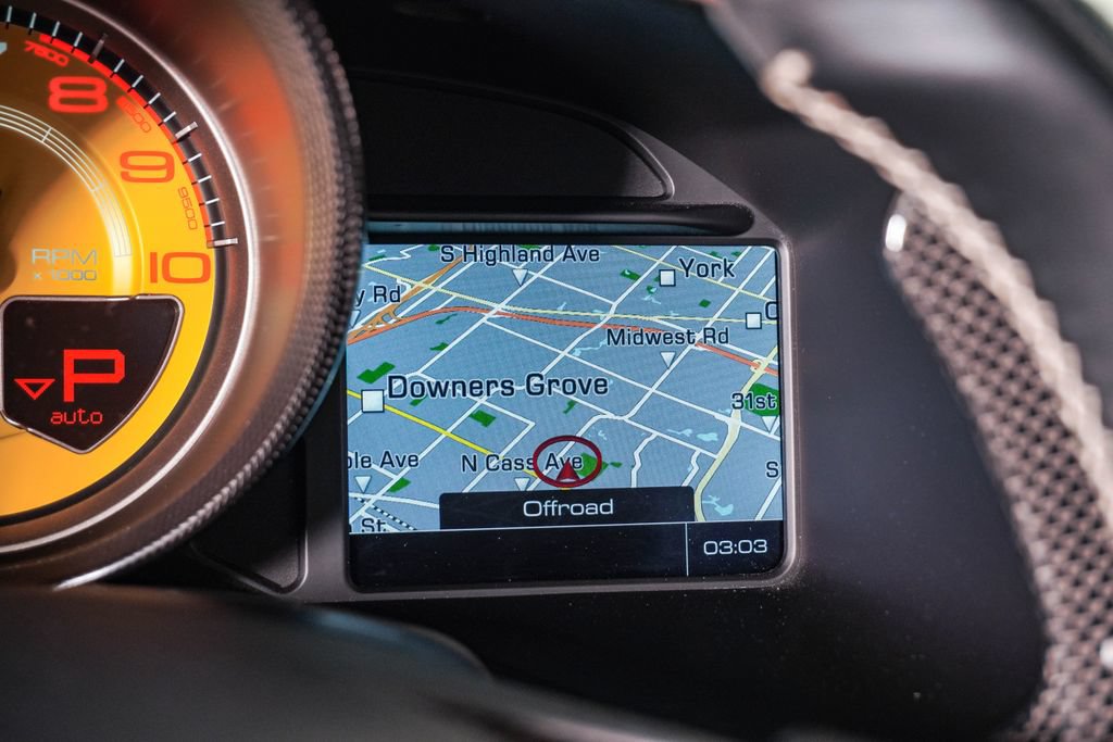Used 2019 Ferrari Portofino RWD image 28