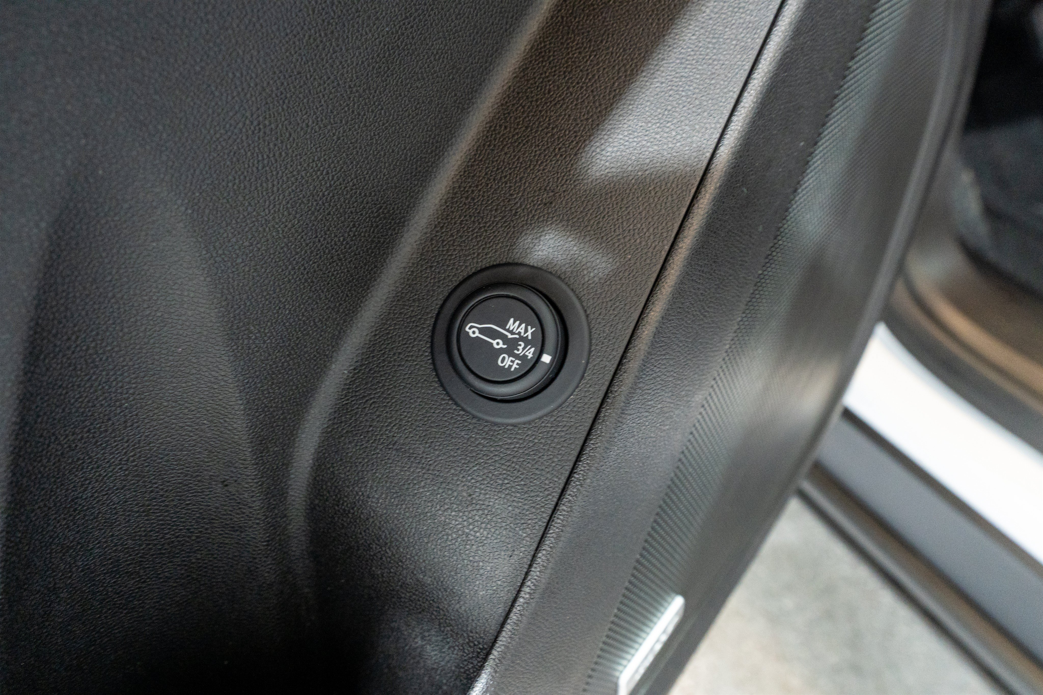 Used 2024 Chevrolet Equinox RS w/ RS Leather Package FWD image 15