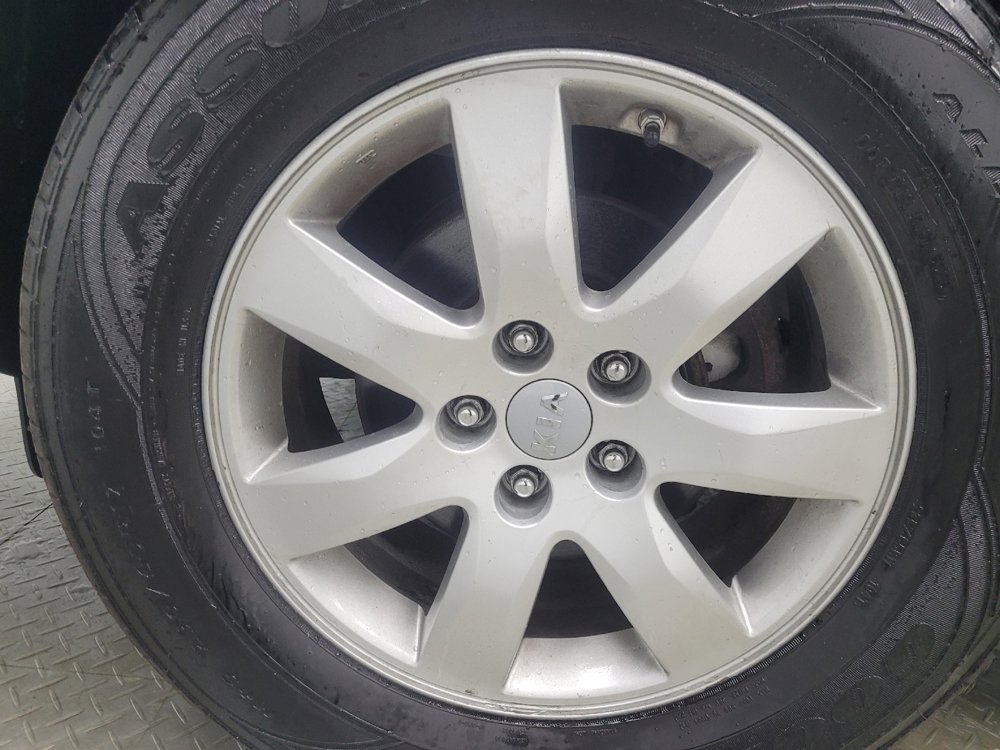 Used 2013 Kia Sorento LX w/ Convenience Pkg image 31