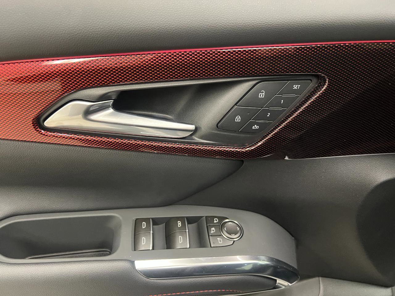 New 2026 Chevrolet Traverse RS w/ LPO, Floor Liner Package AWD/4WD image 35