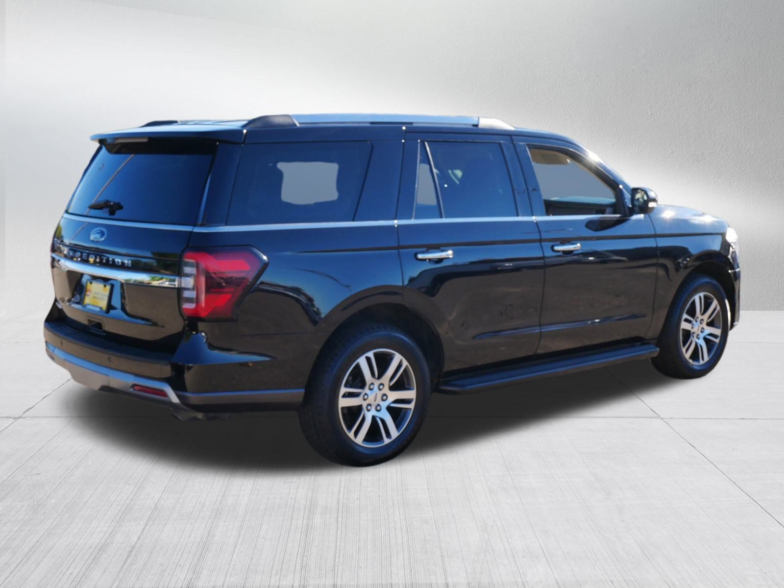 Certified 2024 Ford Expedition Limited image 7