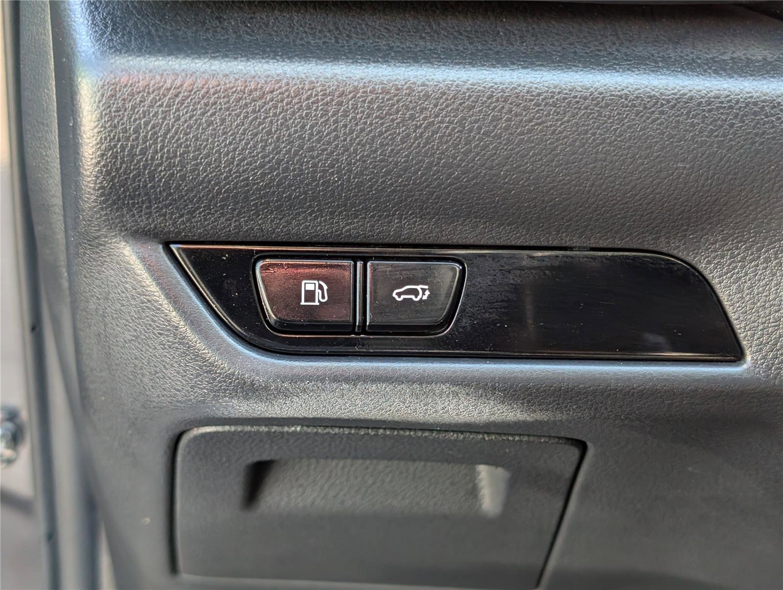 Used 2023 Lexus NX 350h AWD image 21