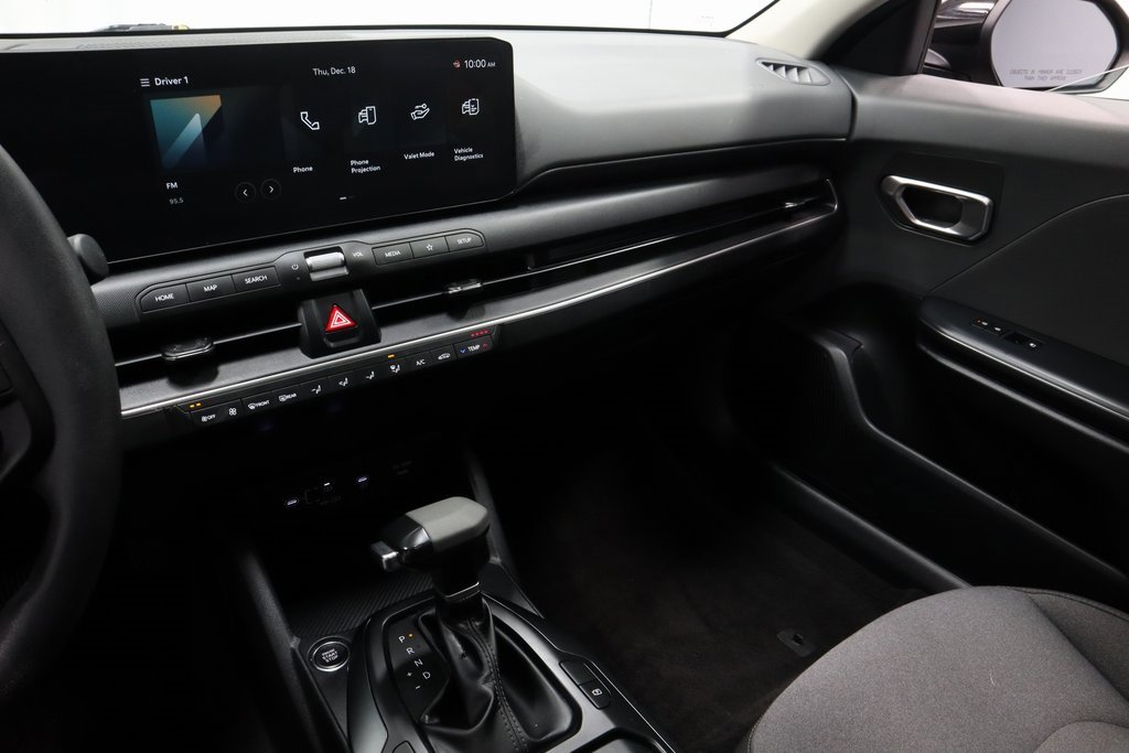 Used 2025 Kia K4 LX image 31