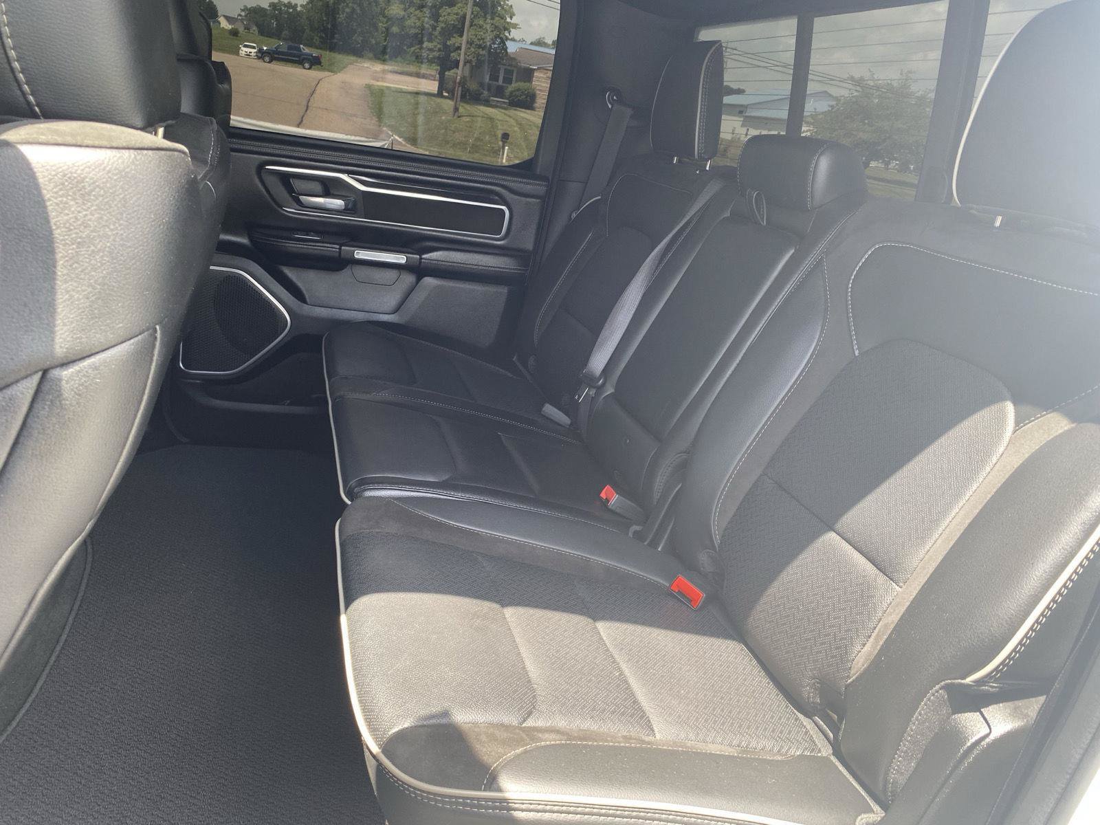 Used 2023 RAM 1500 Laramie AWD/4WD image 31
