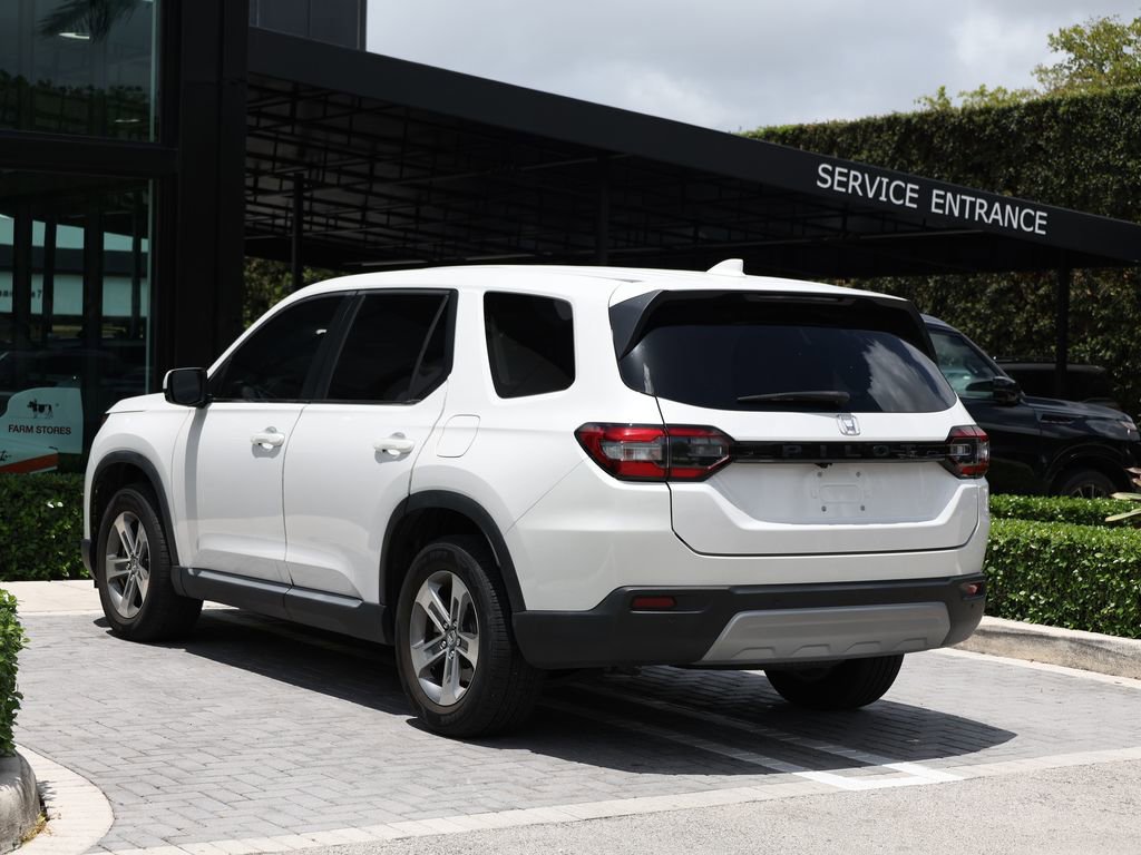 Used 2023 Honda Pilot EX-L image 5