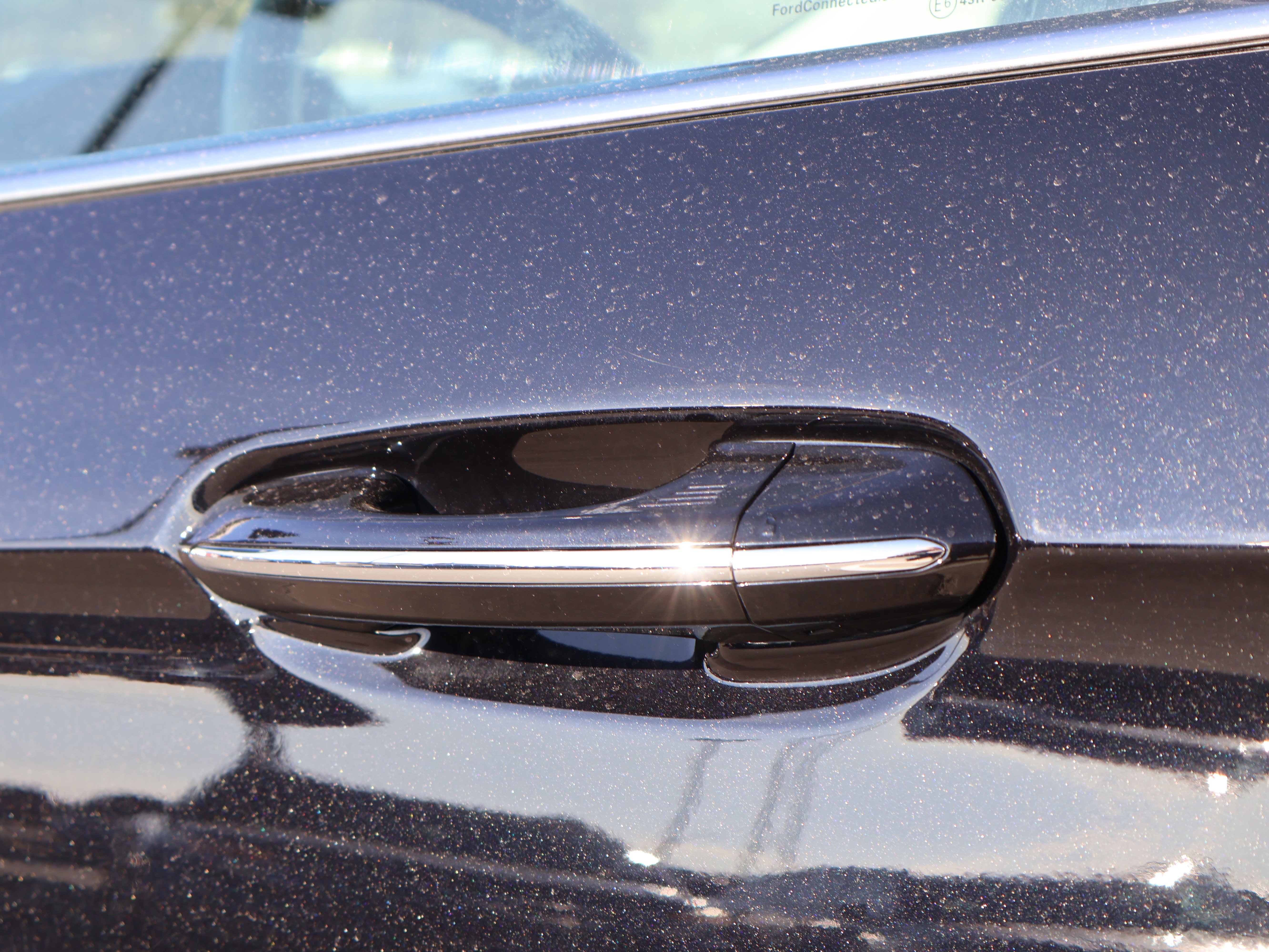 Used 2024 Ford Edge Titanium image 22