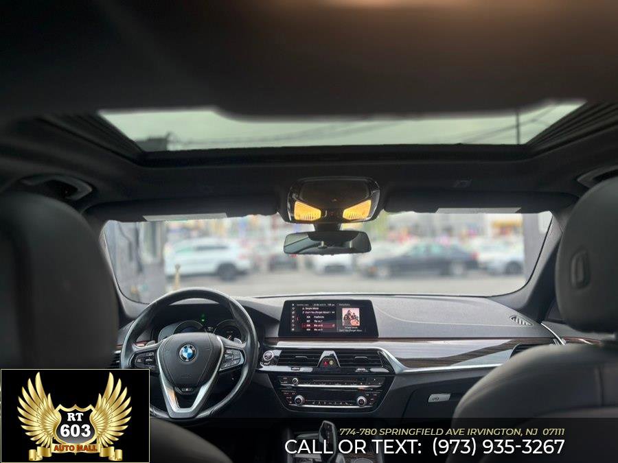 Used 2018 BMW 530i xDrive AWD/4WD image 11