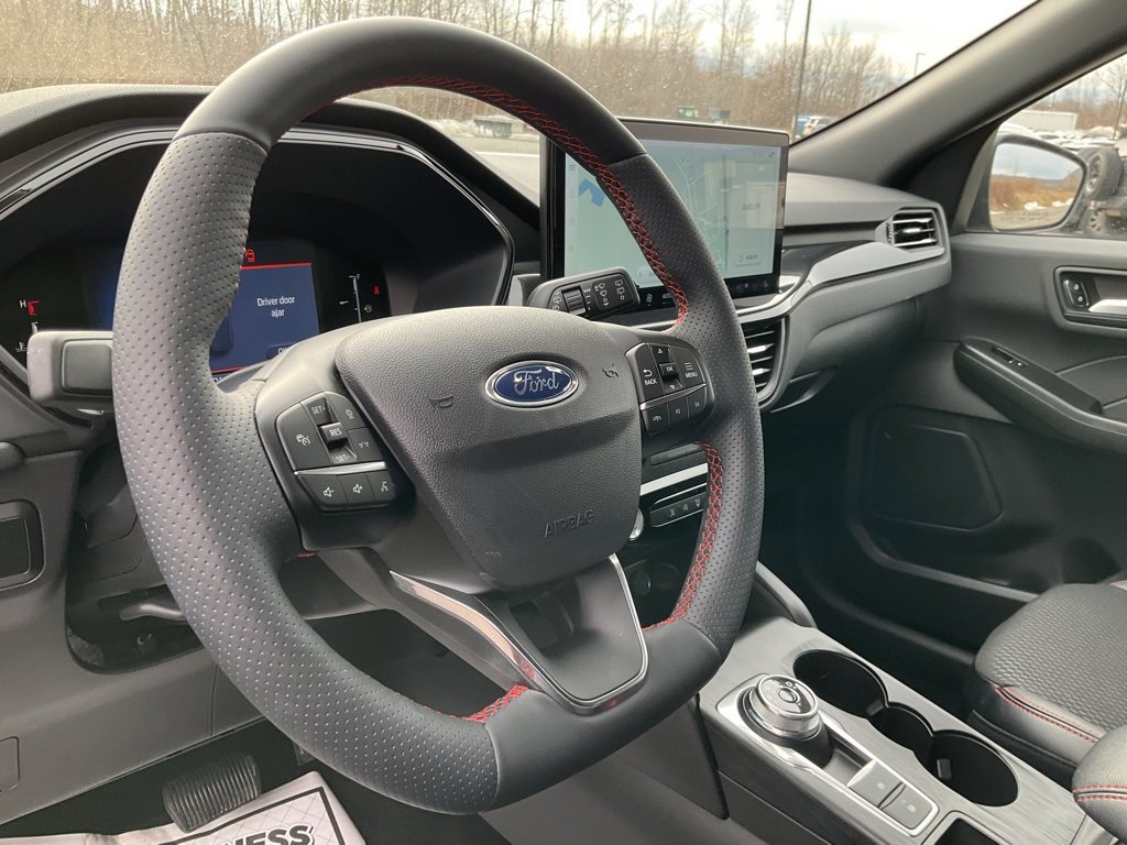 Used 2025 Ford Escape ST-Line w/ Tech Pack #1 image 17