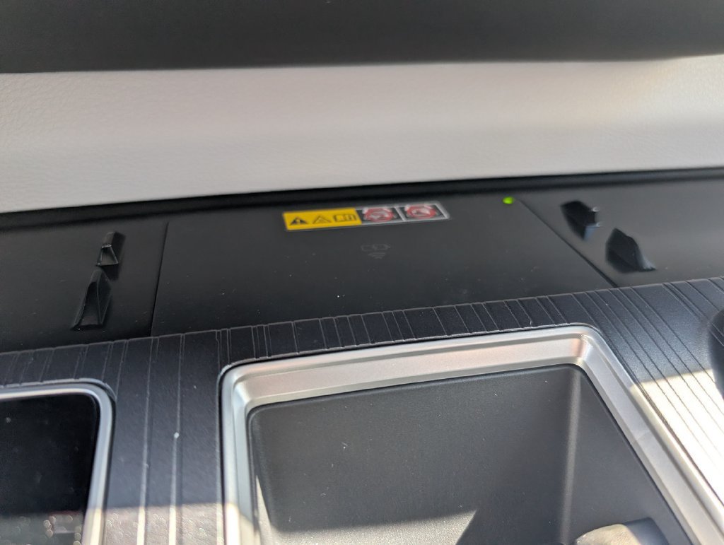 New 2026 Toyota Sienna XLE FWD image 16