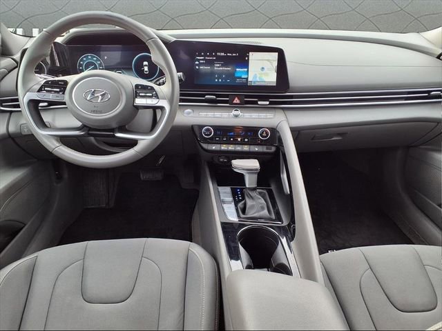 Certified 2023 Hyundai Elantra SEL w/ Convenience Package image 13