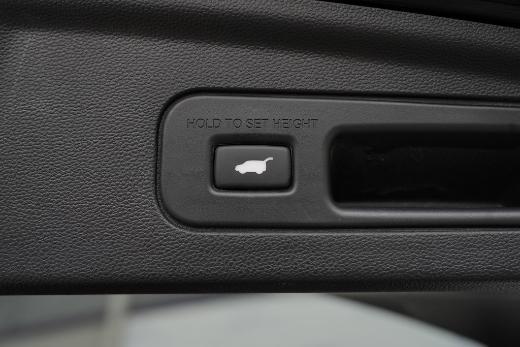 Used 2024 Acura MDX A-Spec image 16