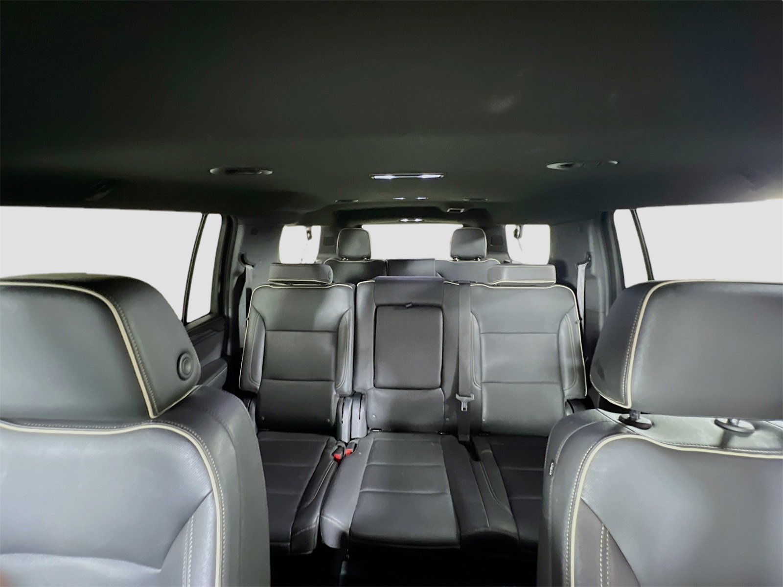 Used 2023 GMC Yukon XL SLT image 29