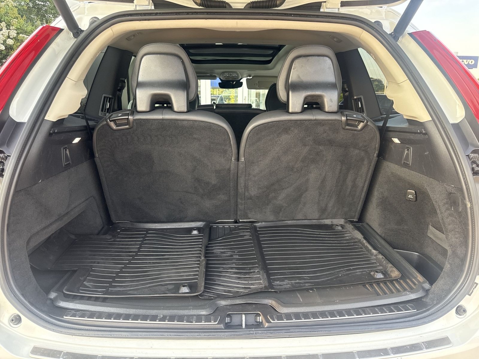 Certified 2023 Volvo XC90 B6 Plus w/ Protection Package Premier AWD/4WD image 34