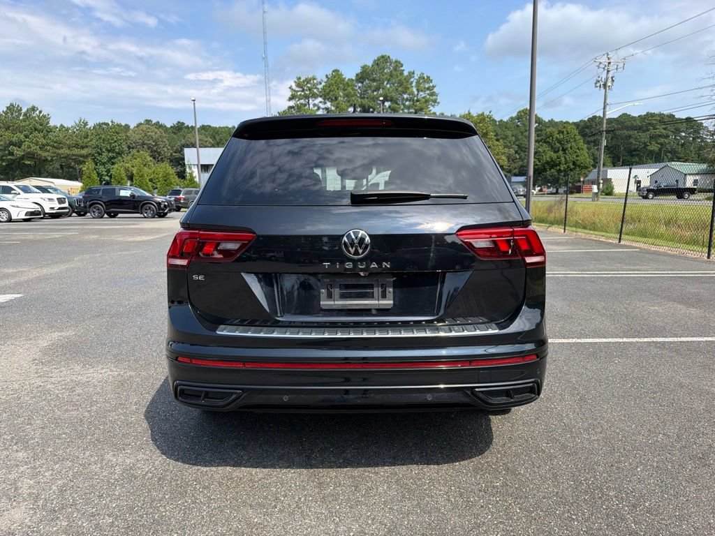 Used 2023 Volkswagen Tiguan SE R-Line FWD image 6