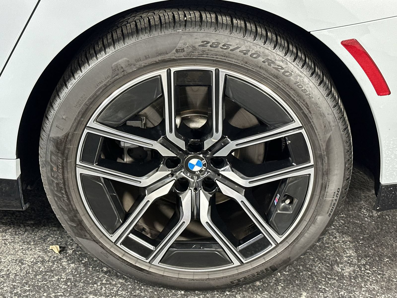 Used 2025 BMW 740i xDrive AWD/4WD image 10