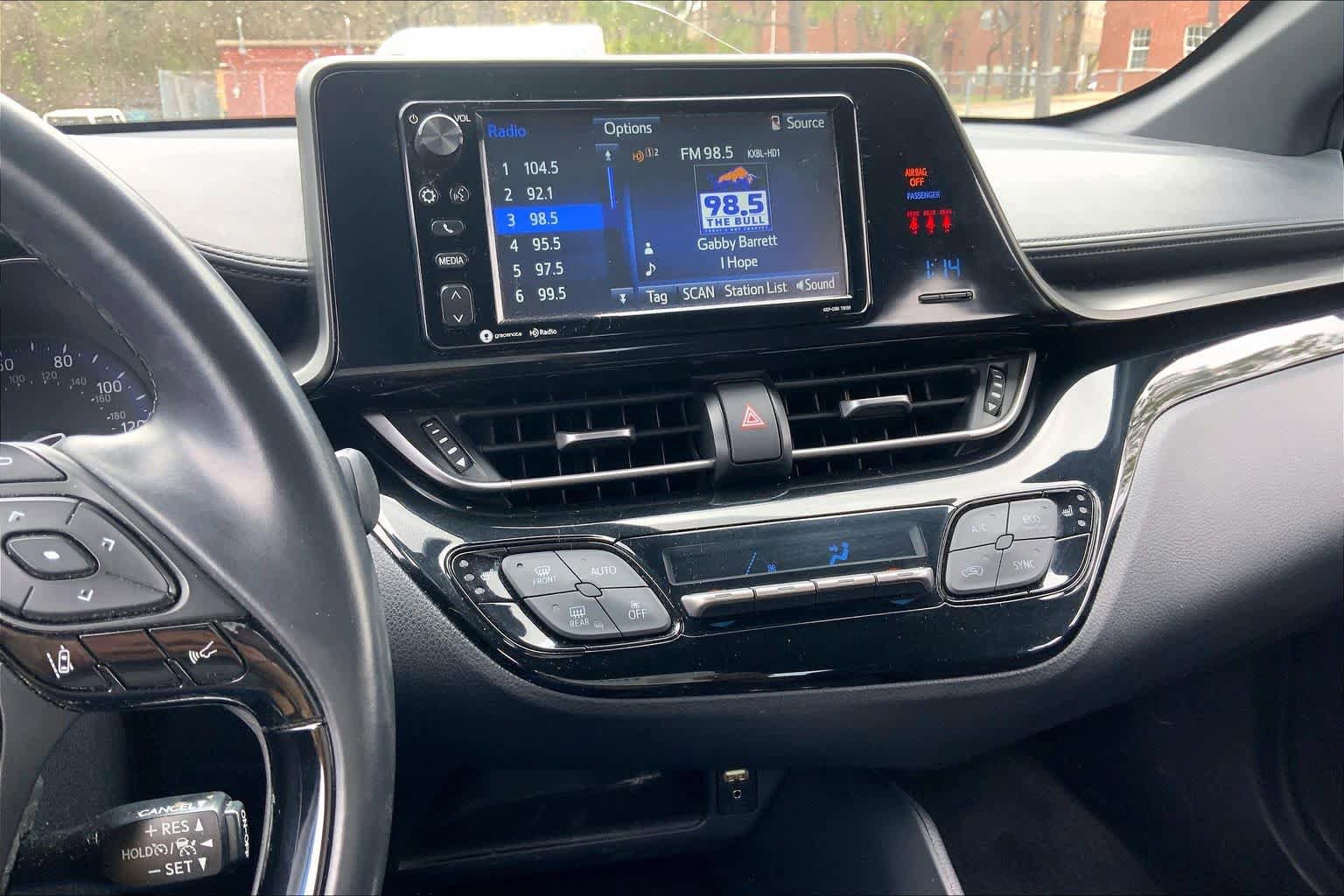 Used 2018 Toyota C-HR XLE FWD image 7