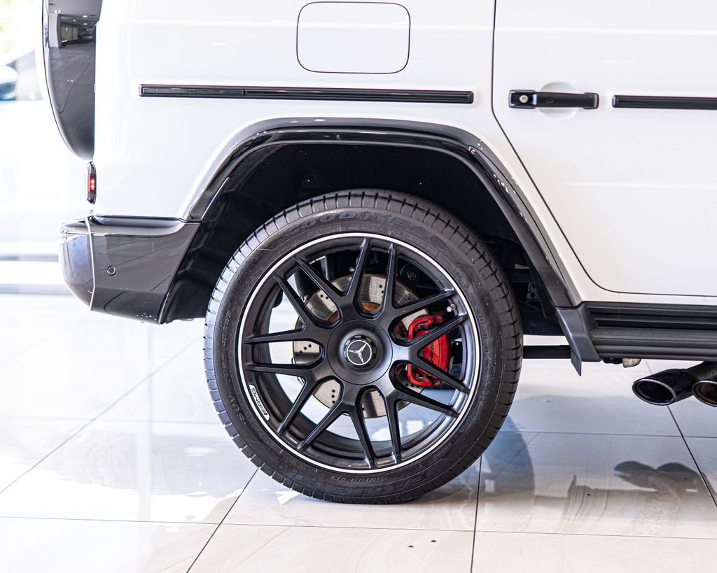 Used 2025 Mercedes-Benz G 63 AMG 4MATIC image 11