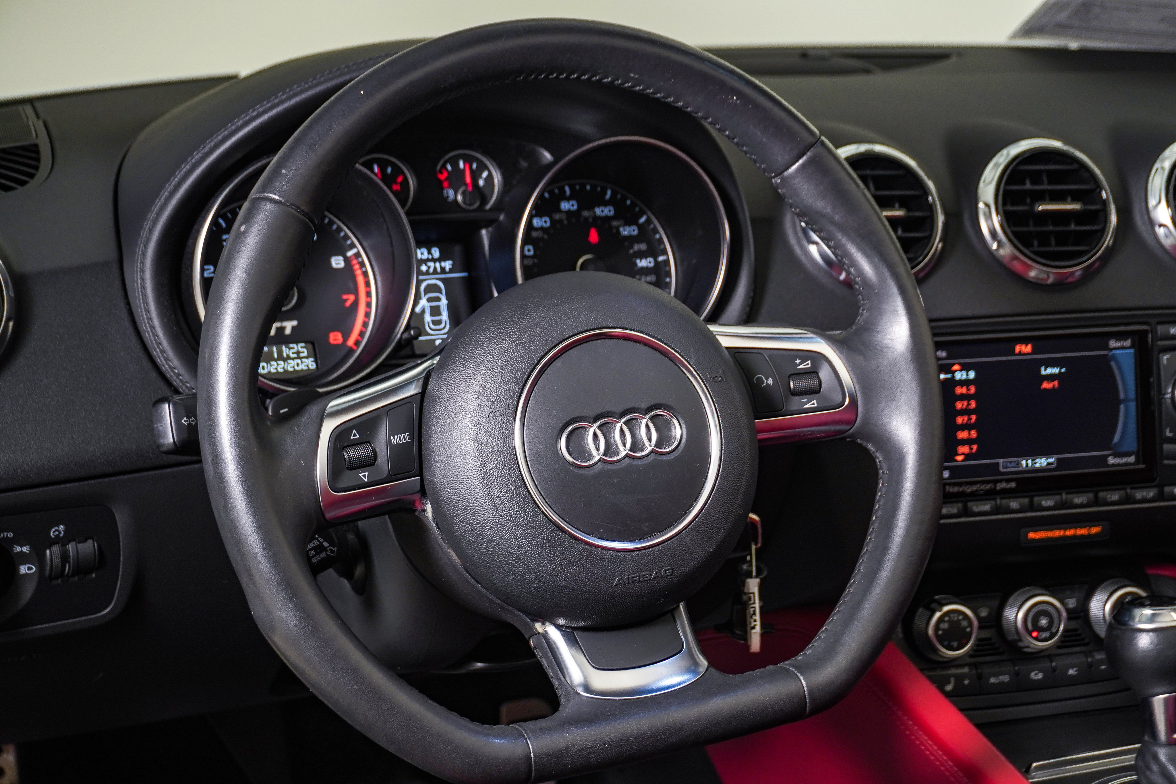 Used 2011 Audi TT 2.0T Prestige w/ Prestige Pkg AWD/4WD image 23