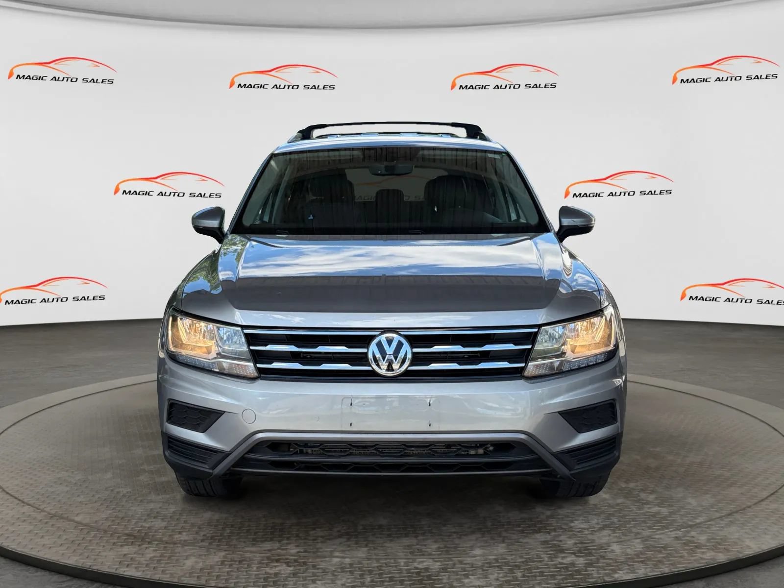 Used 2021 Volkswagen Tiguan SE AWD/4WD image 3
