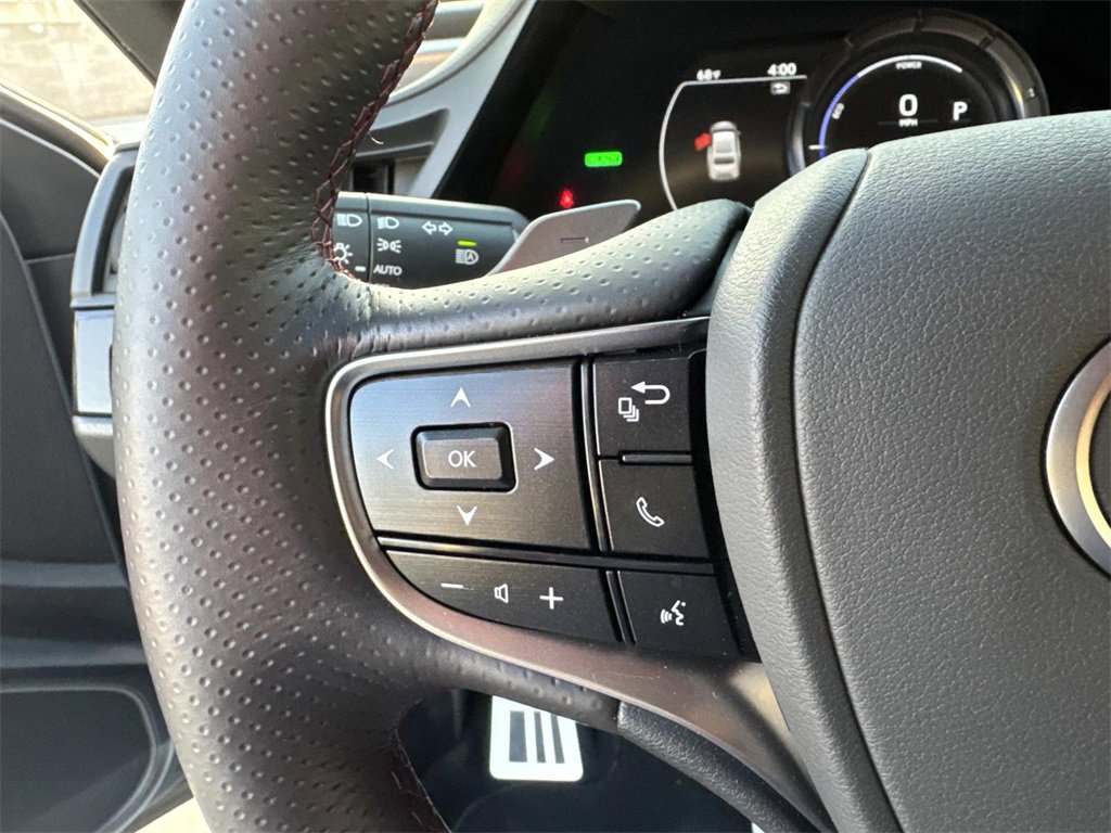 Used 2024 Lexus ES 300h F Sport image 21