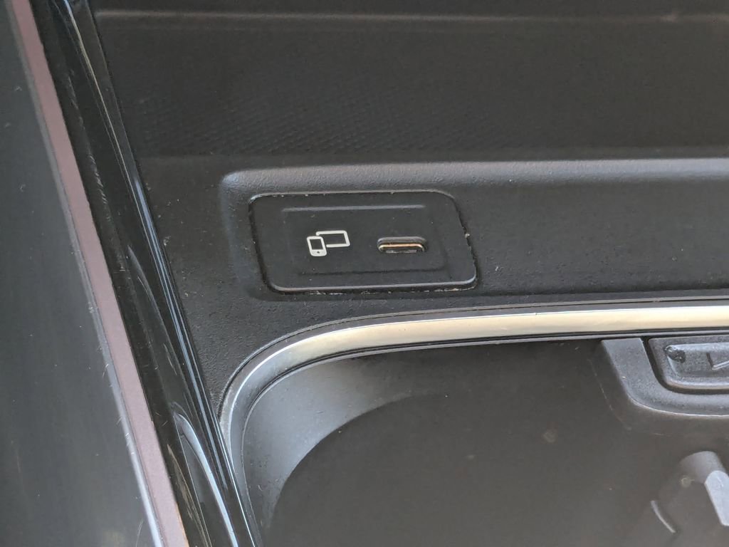 Certified 2022 Mercedes-Benz GLA 250 w/ Premium Package Lite image 7