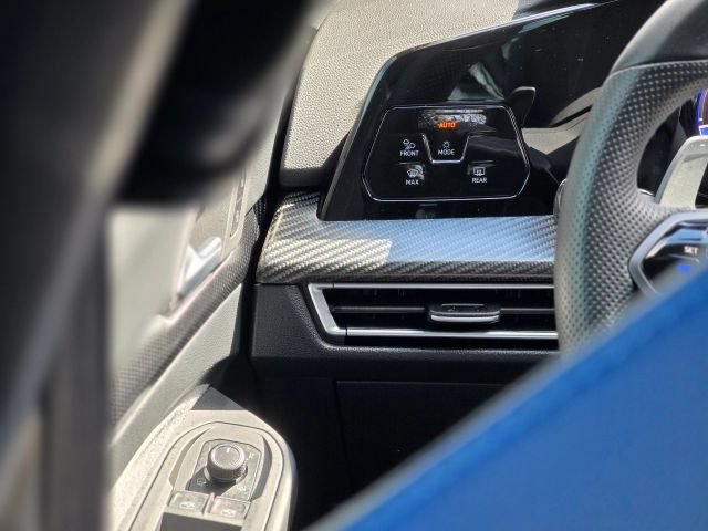 Used 2025 Volkswagen Golf R Black Edition AWD/4WD image 22