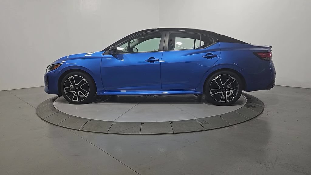 Certified 2025 Nissan Sentra SR w/ SR Premium Package FWD image 2