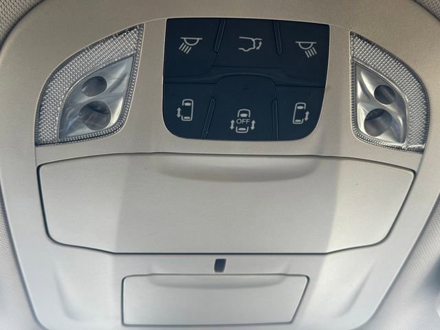 Certified 2024 Chrysler Pacifica Select image 42