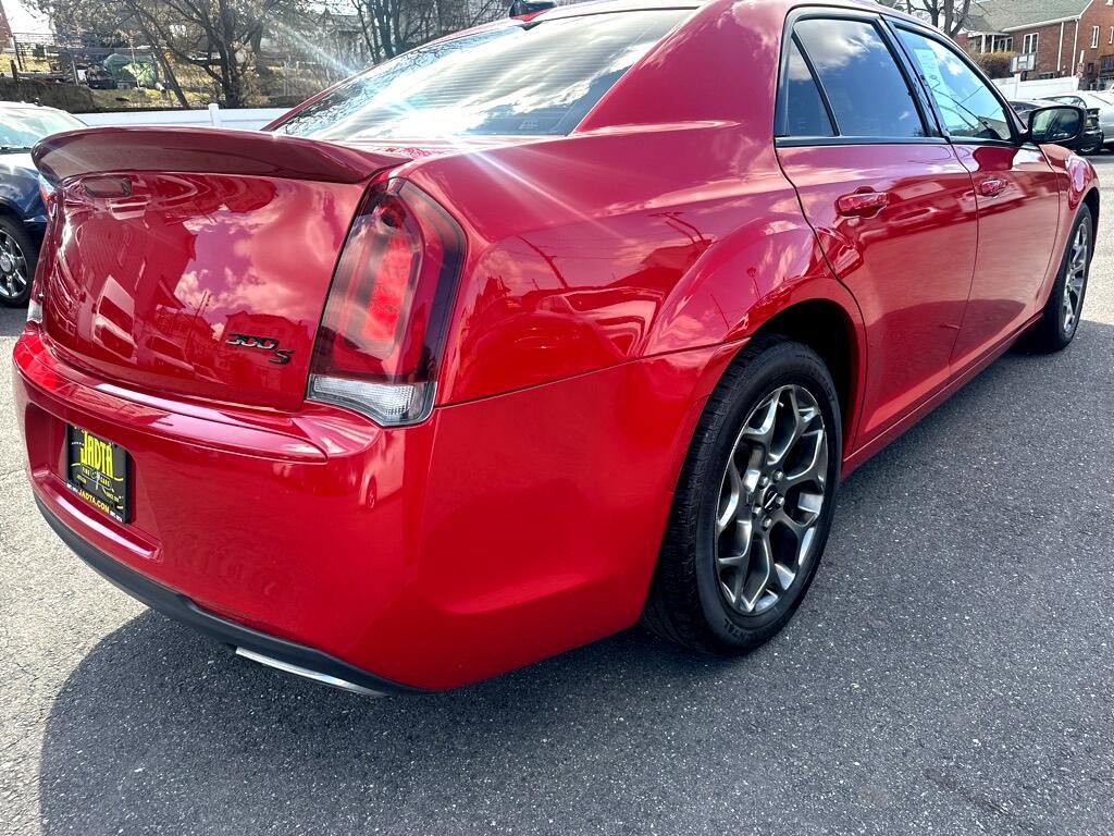 Used 2016 Chrysler 300 S image 10