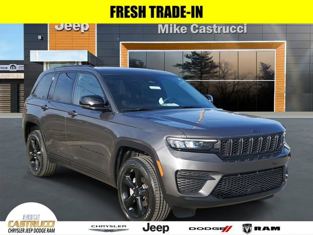 Certified 2023 Jeep Grand Cherokee Altitude image 1