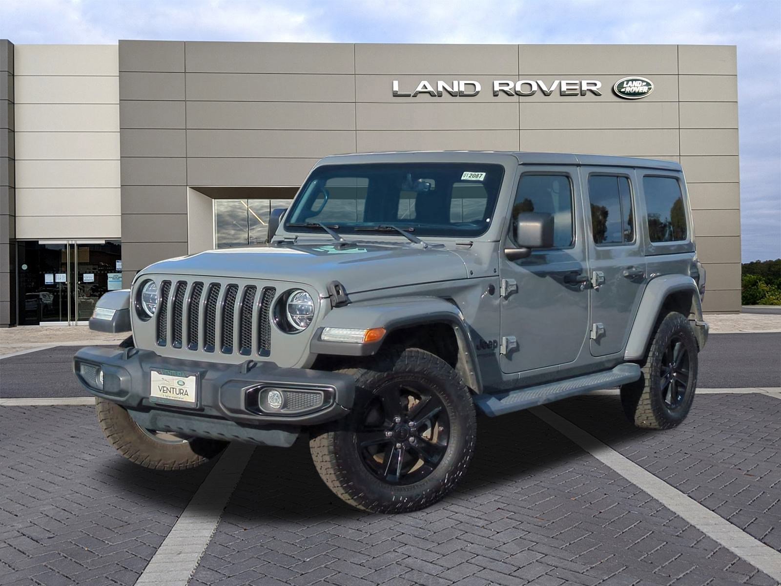 Used 2021 Jeep Wrangler Unlimited Sahara image 1