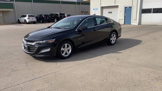 Used 2023 Chevrolet Malibu LT FWD image 4